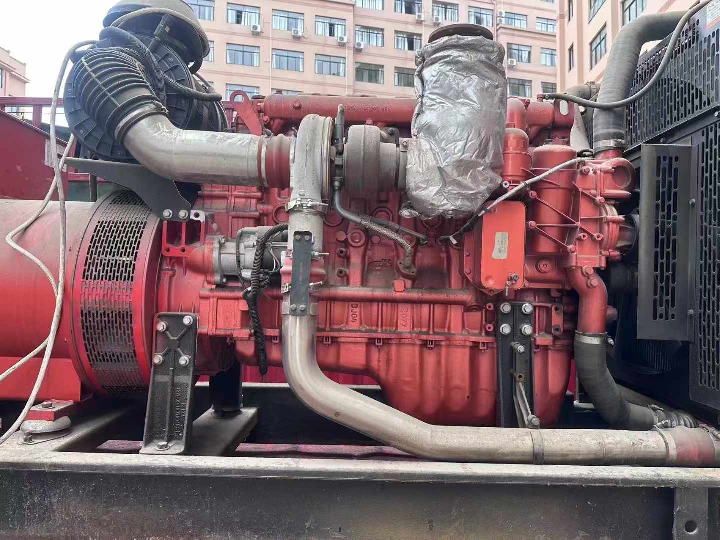 上高如何选择适合 600kW 柴油发电机组的过载保护器？