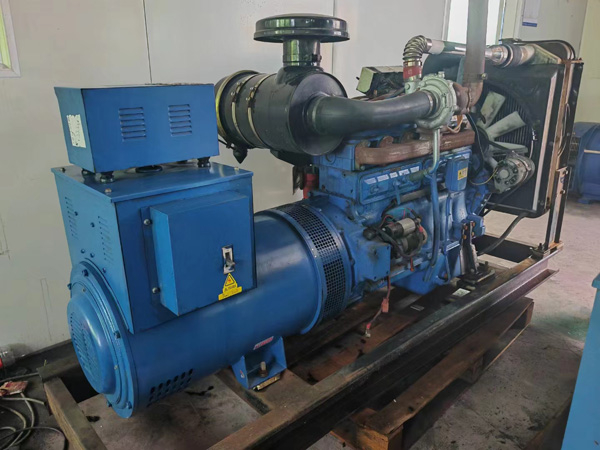 上高100kW柴油发电机组使用多级机油有哪些优缺点？
